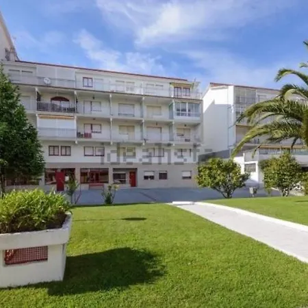 Con Piscina En El Centro De Apartment *