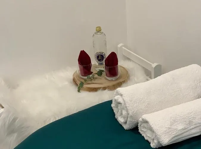 Con Piscina En El Centro De Appartement *