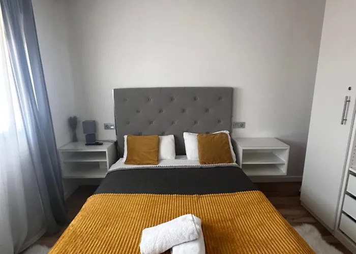 Con Piscina En El Centro De * Sanxenxo