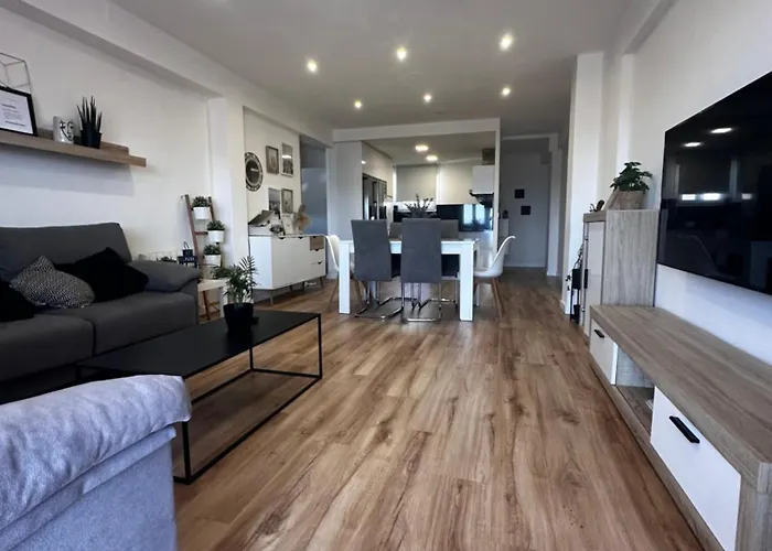 Con Piscina En El Centro De Appartement *